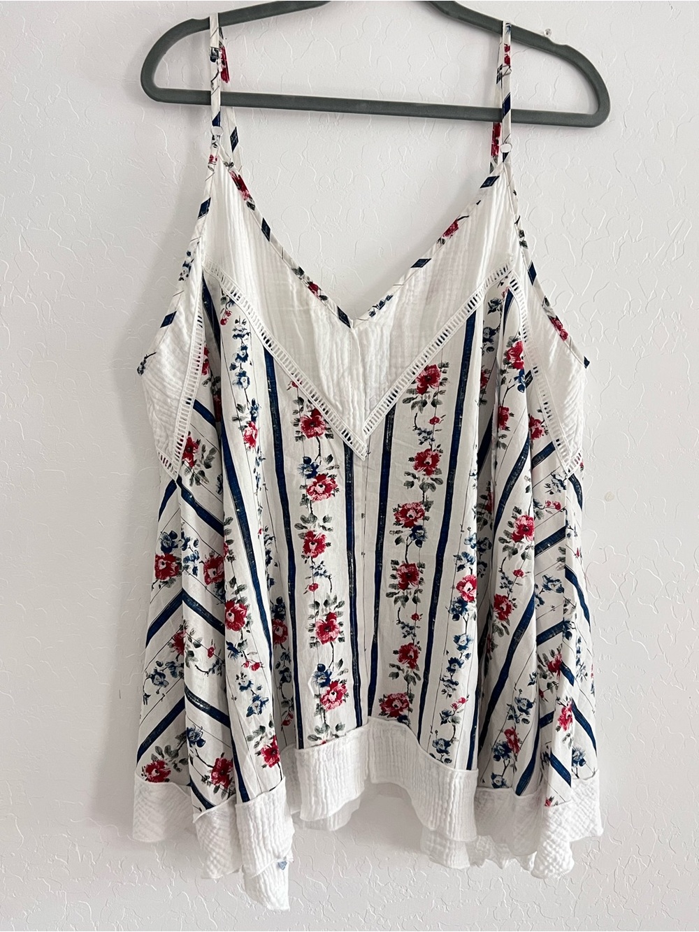 NWOT POL Ever After Floral Striped Top in Ivory - Picture 9 of 12
